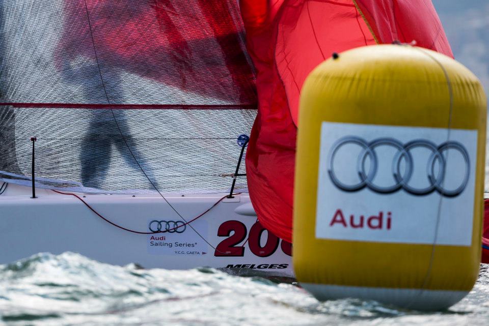 'Audi Melges 32 Sailing Series 2013' Yarışı Başladı