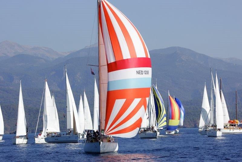 Sonbaharı ve yelkeni GÖCEK’de yaşayıN