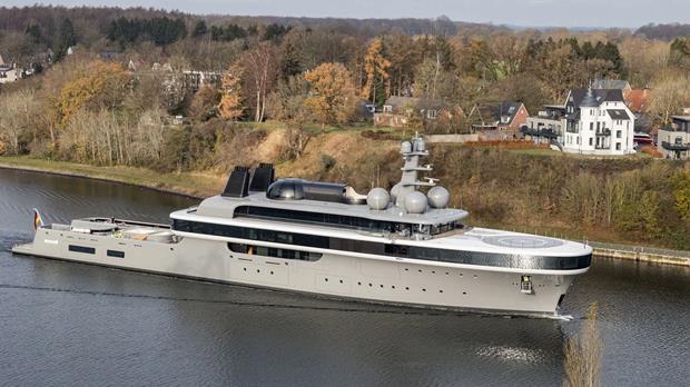 Lürssen Cosmos Deniz Testlerine Başladı